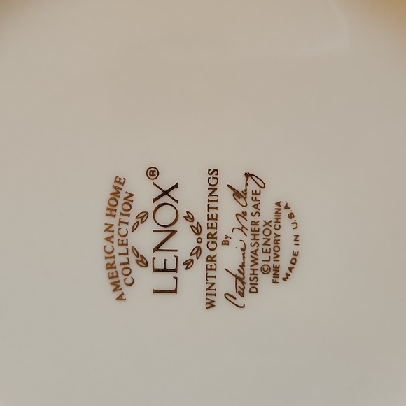 Lenox Winter Greetings Holiday Bowl with Holly Design - Picture 4 of 6